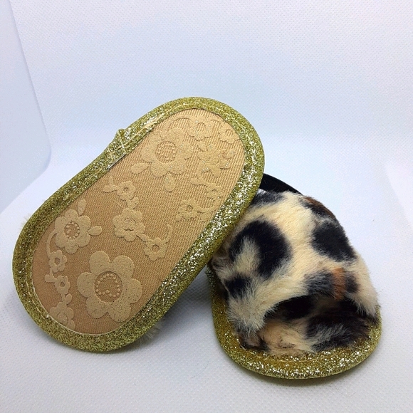 Infant Leopard print slippers 1 sz - Picture 1 of 2